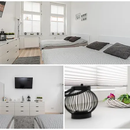 Mieszkanie Przy Deptaku Apartment *